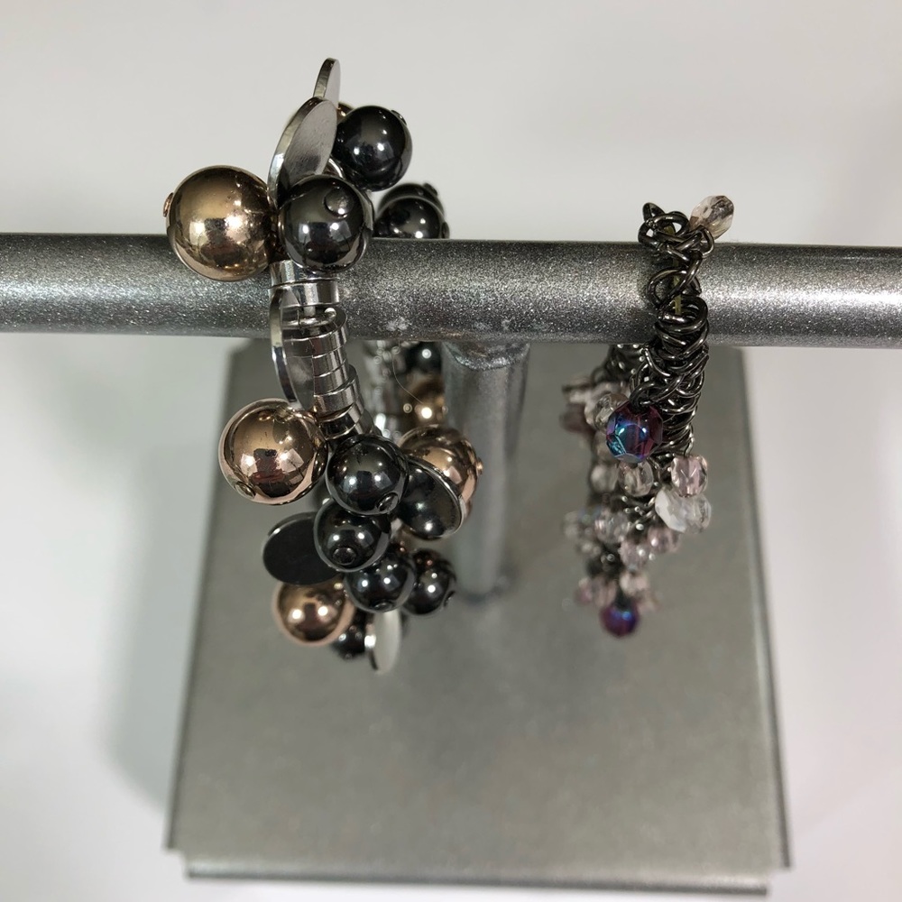 Dangle Bead Stretch Bracelets (2) - Picture 3 of 7